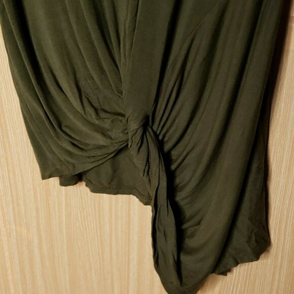 Twenty Second  Green Stretchy Front Knot Top - Picture 3 of 5